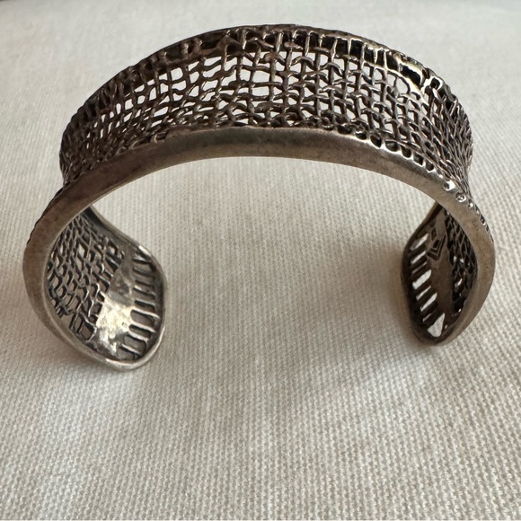 Retired Silpada Sterling Woven Cuff Bracelet - Picture 5 of 16